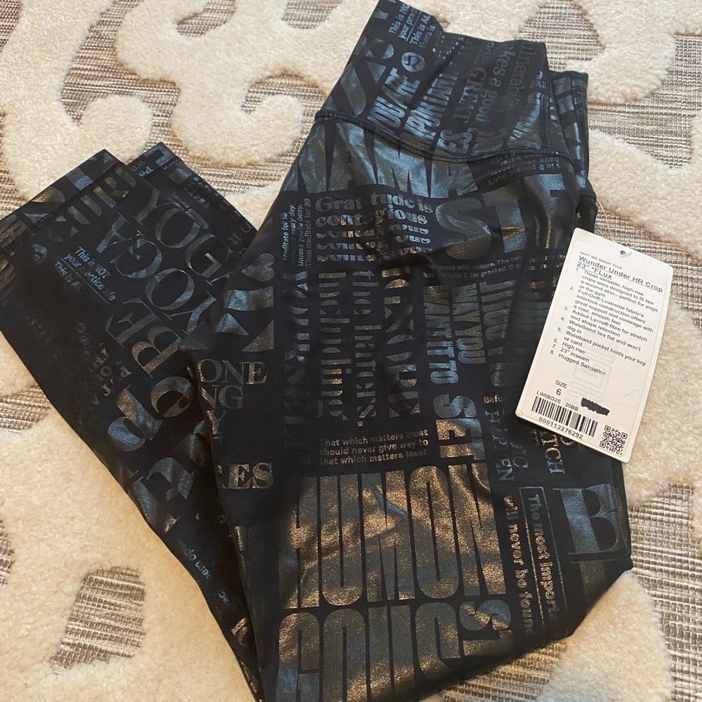 Lululemon New Size 6 Wunder Under Crop. Check out all my Lulu!